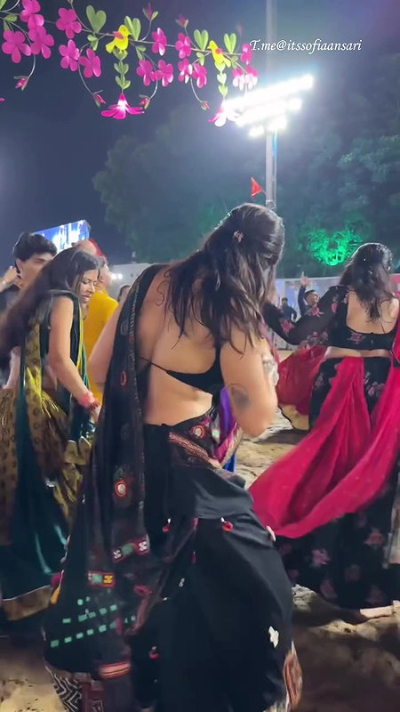 NAUGHTY TEMPTRESS SOFIA ANSARI SEDUCTIVE BACKLESS AT GARBA NIGHTS HQ VIDEO 2