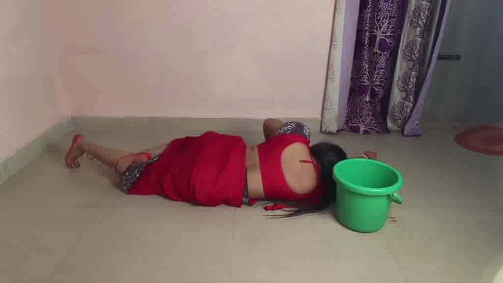 Sona Bhabi Met aCcident and Fucked by Devar 2