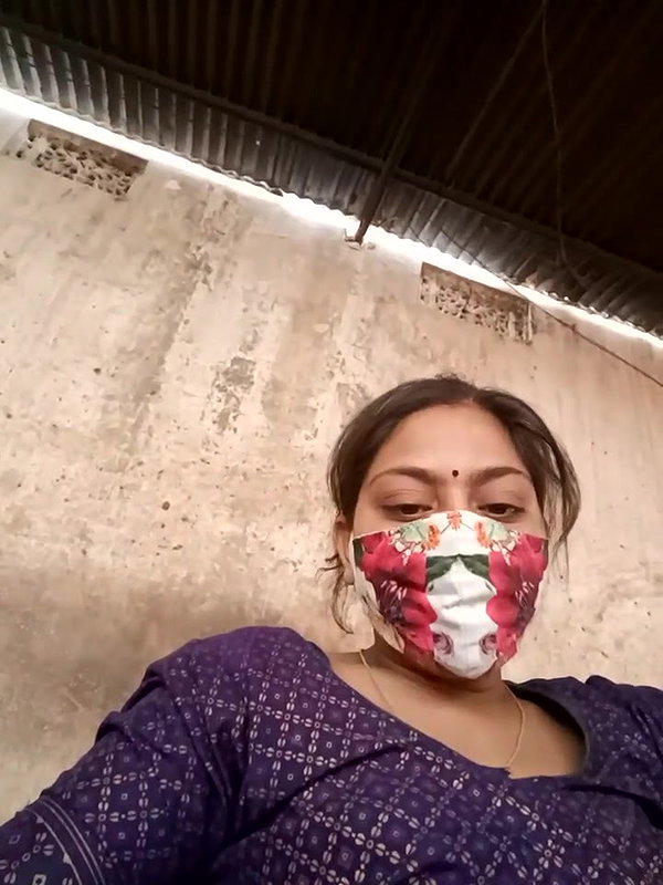 Indian kanak showing her hot body in her farm house 2