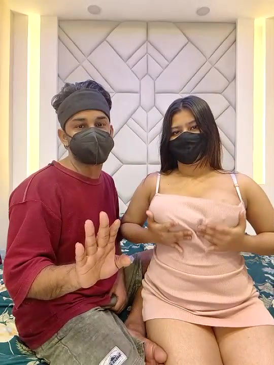 Sona with BF Ladki to Bohot Mast hai, Gaand Maar Maar ke Pasina nikal denge iska. 2