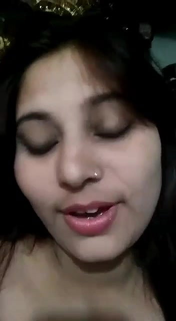 Beautiful Bhabhi Showing Big Boob Pussy 2