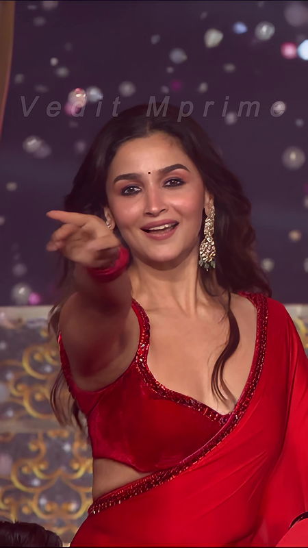 Alia Bhatt horny erotic cleavage armpit show ass shaking hottest Vertical UHD Video2
