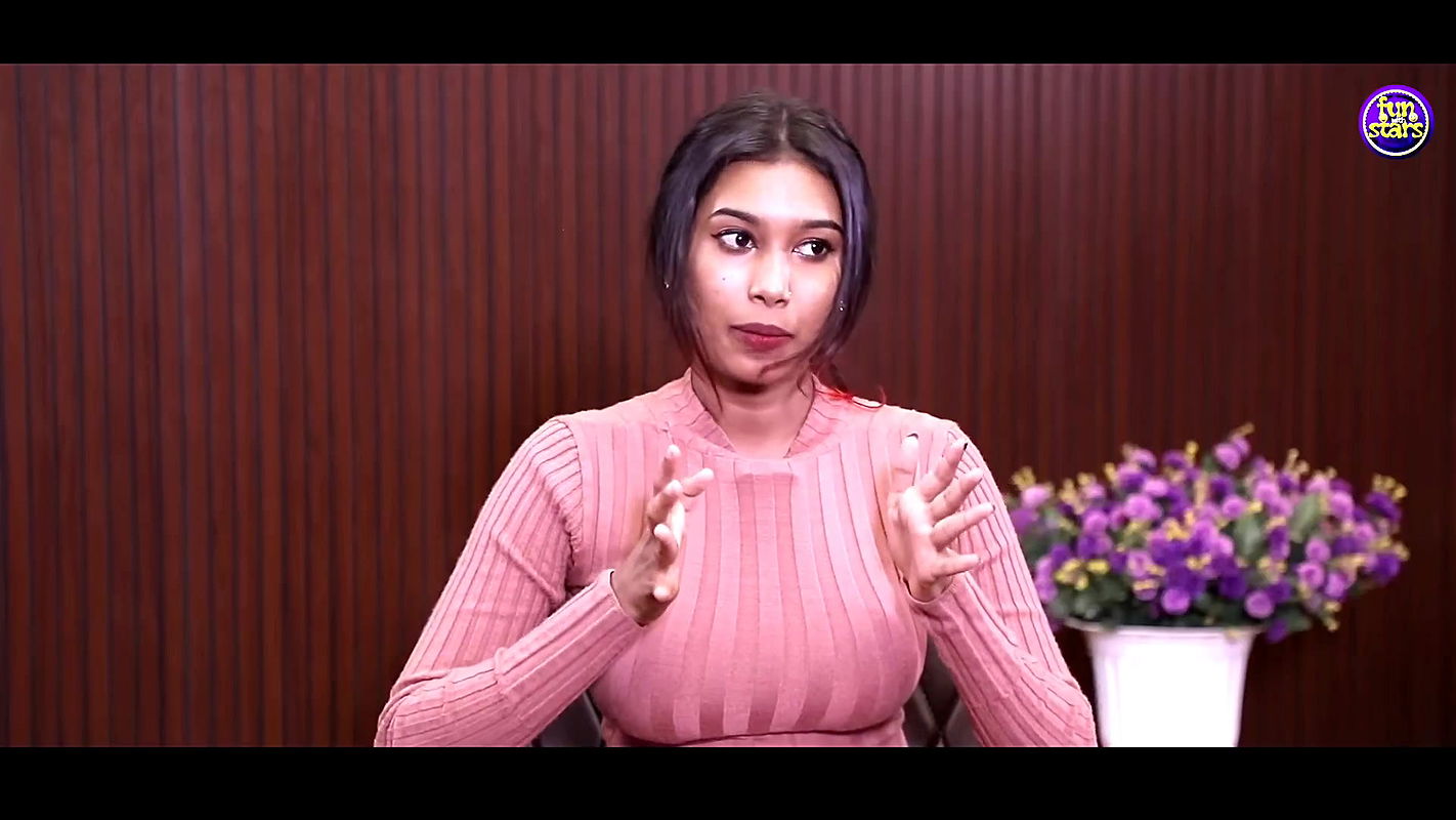 Anchor Aswathi huge boobs in tight dress 2