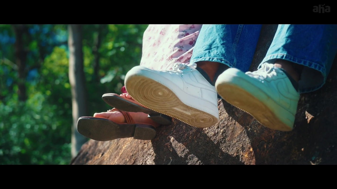 Maanushi Khair Navel Crushed Sweaty Sensual Bed Kissing Romantic 4K Scenes Sshhh 2 2