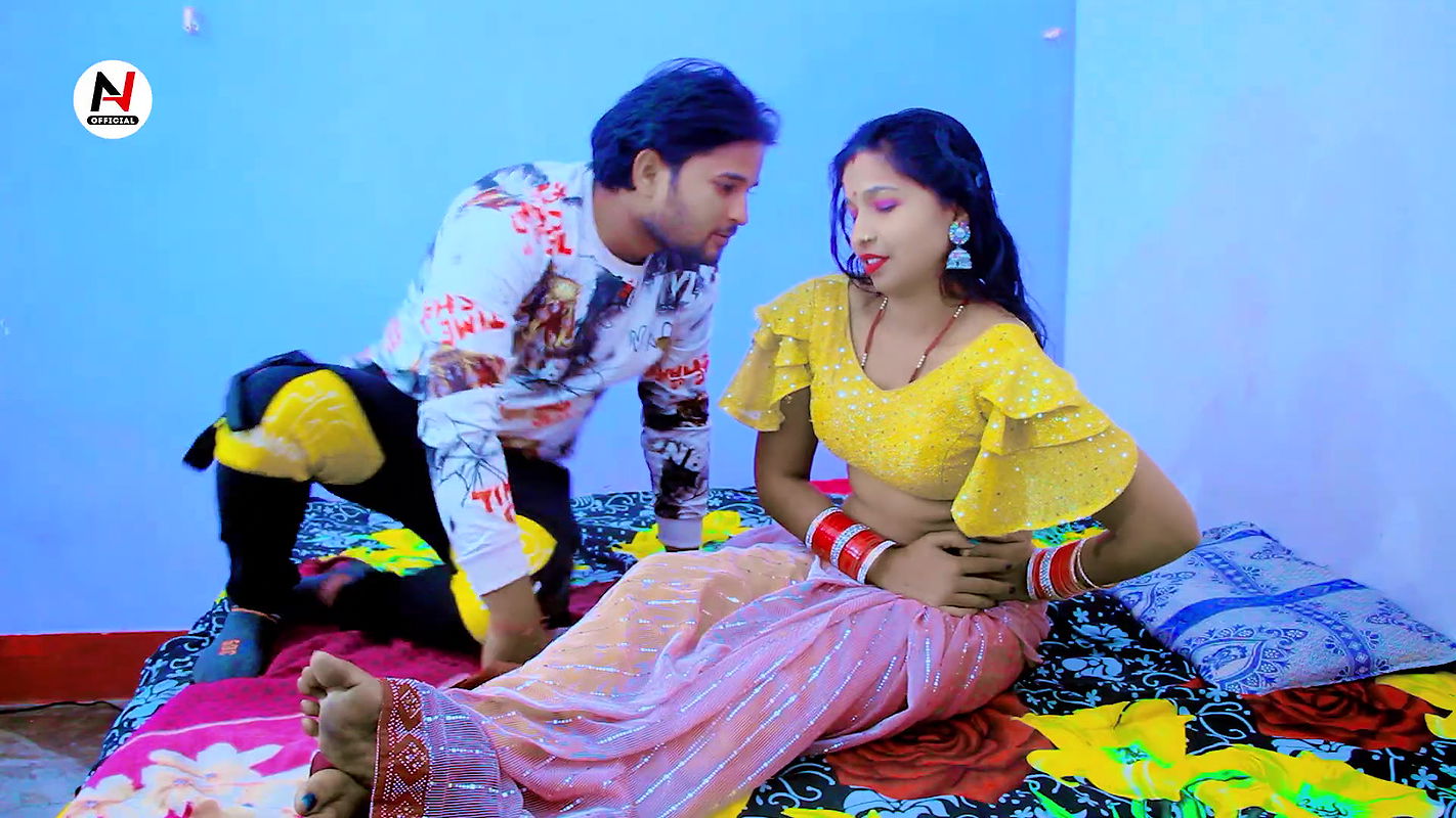 An Unknown babe hot song Saree removed, Navel caressed 2