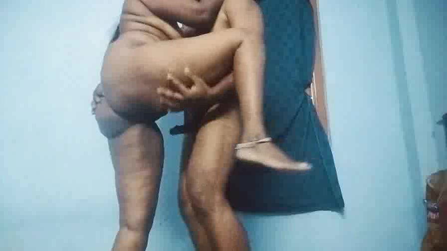 Big Ass Tamil Aunty Fucking Office Friend2