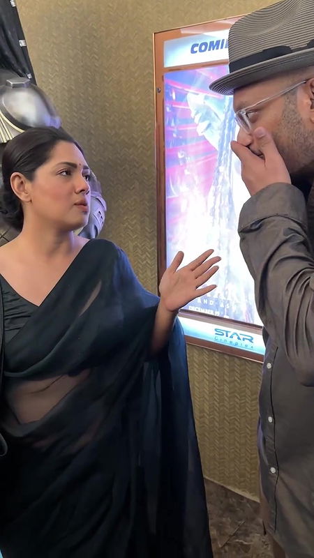 Bengali actress big deep navel hole in black transparent saree2