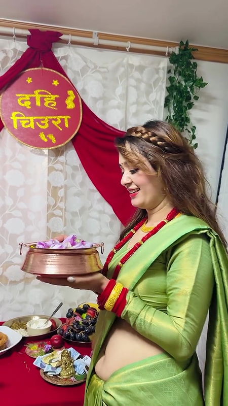 sexy nepali lady open navel side view in green saree2