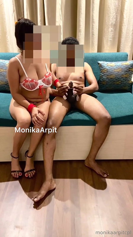 monika_arpit_fuck_and_cum_in_boobs.mp42