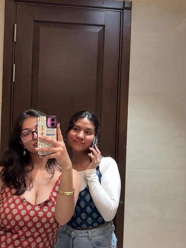 desi girl big tits and cleavage in sexy maroon top2