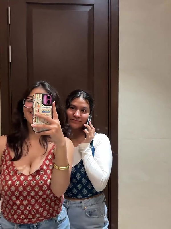 desi girl big tits and cleavage in sexy maroon top2