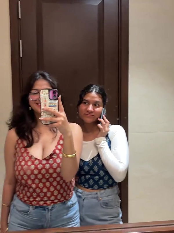 desi girl big tits and cleavage in sexy maroon top2