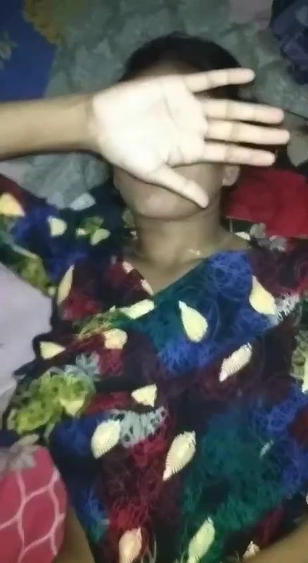 Beautiful Shy Desi Girlfriend Fucking With Lover2