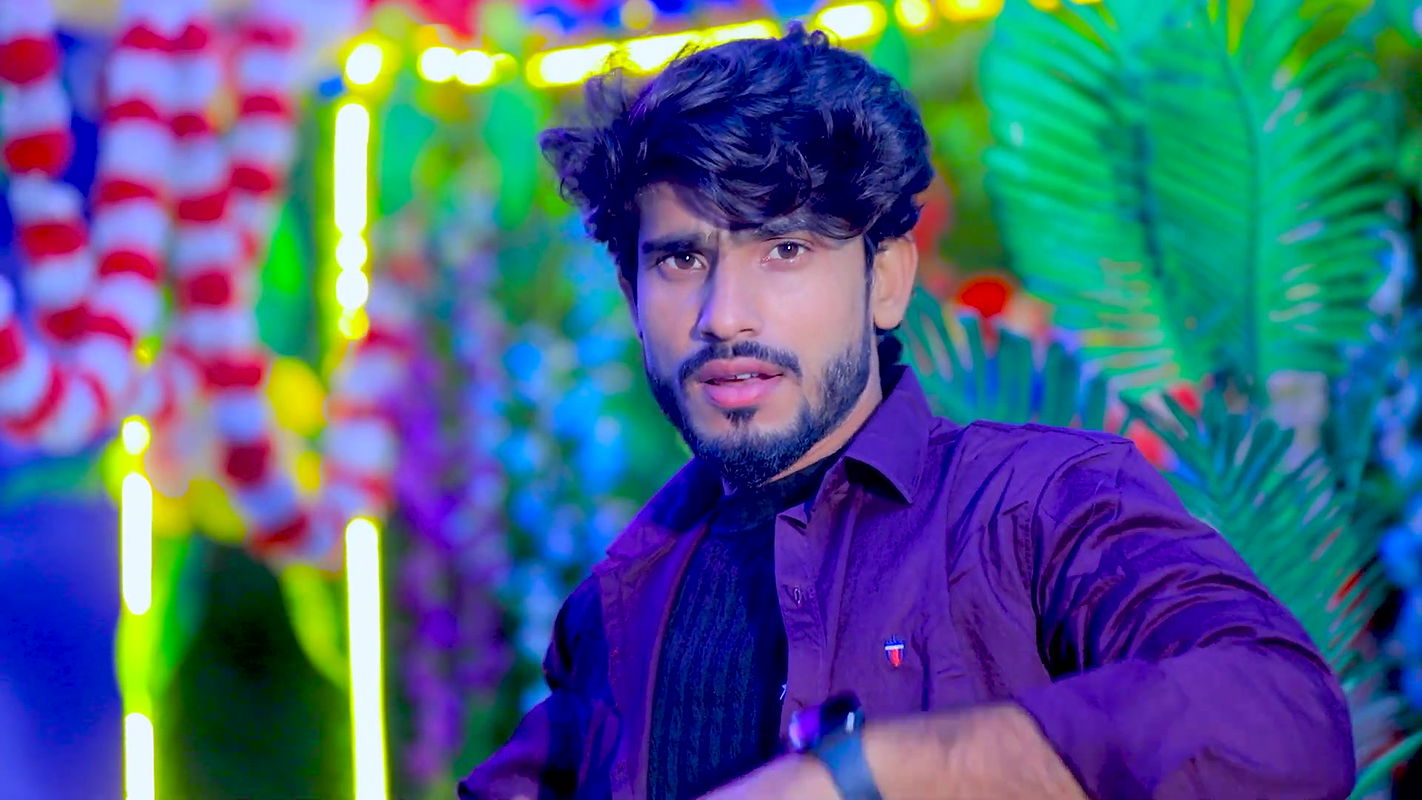 An Unknown hot saree song – Deep Navel caressed 2