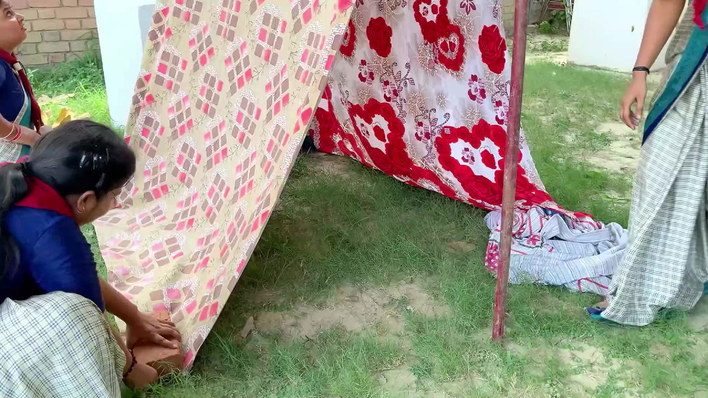 Sexy assami teacher open deep navel in blue saree 2