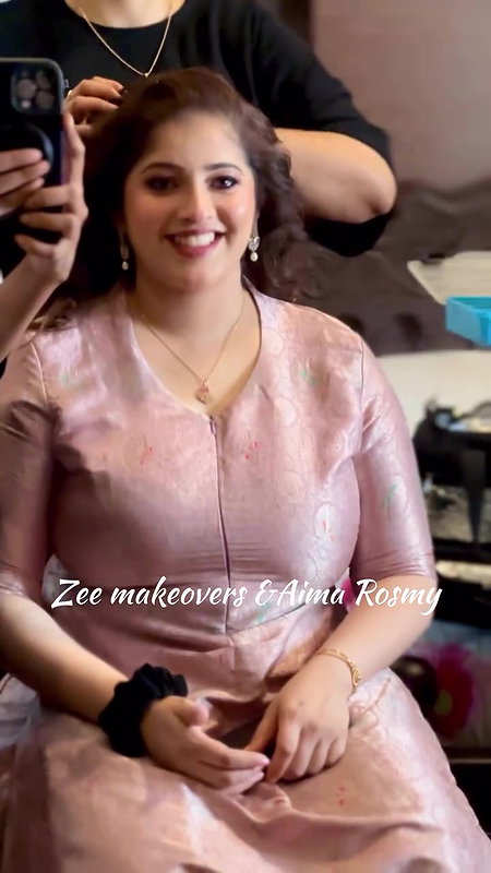 aimy rosmy hige breasts in tight pink dress2