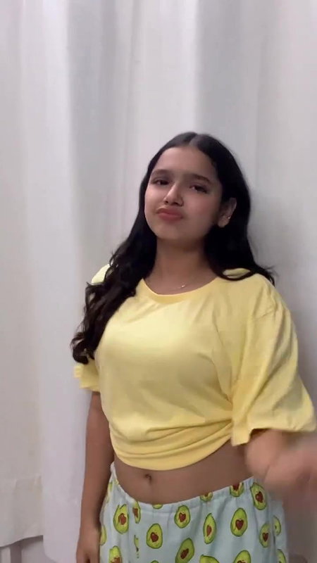 cute girl sexy navel in yellow tshirt2