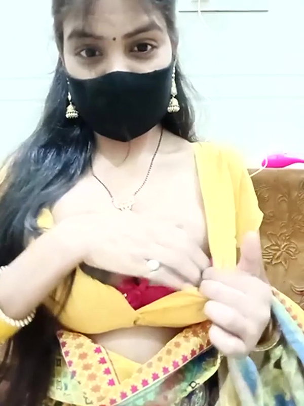 Hot jasika boobs show2