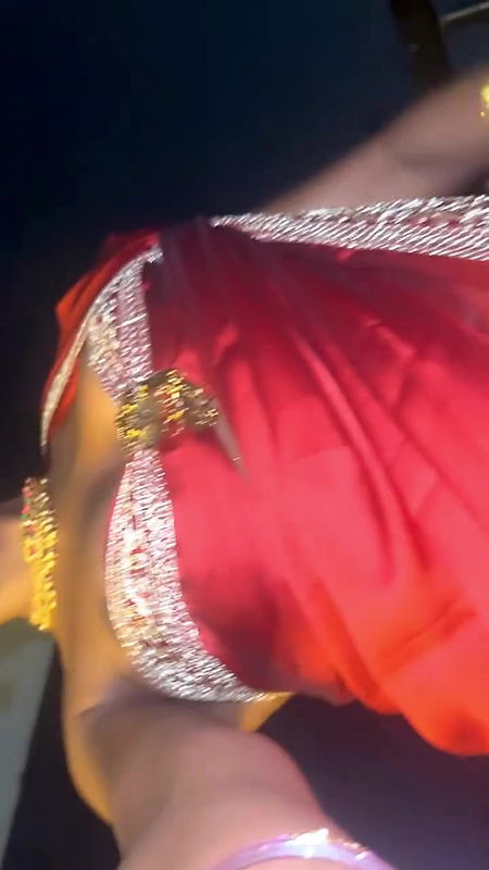 RED SIZZLING DESI BABE RITU WILD LOOKS IN OFF SHOULDER BLOUSE SAREE UUFFF2