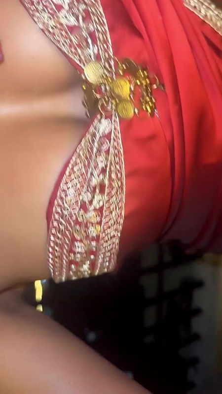 RED SIZZLING DESI BABE RITU WILD LOOKS IN OFF SHOULDER BLOUSE SAREE UUFFF2