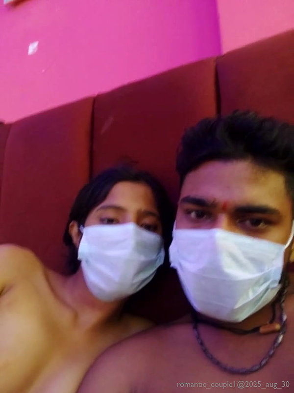 romantic_couple1_2025_aug_30.mp42