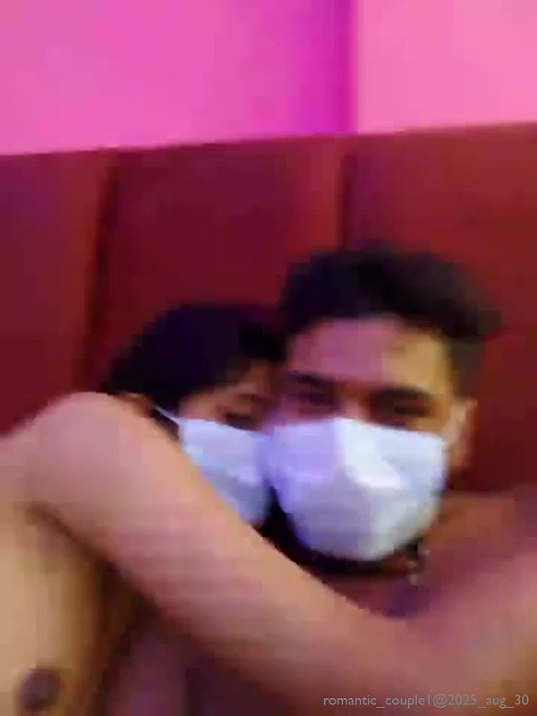 romantic_couple1_2025_aug_30.mp42