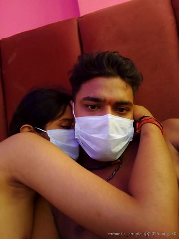 romantic_couple1_2025_aug_30.mp42