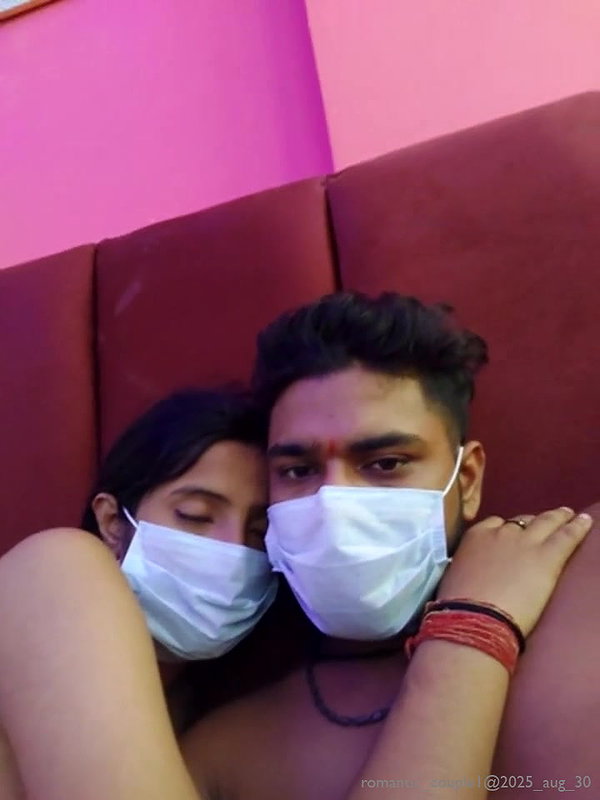 romantic_couple1_2025_aug_30.mp42