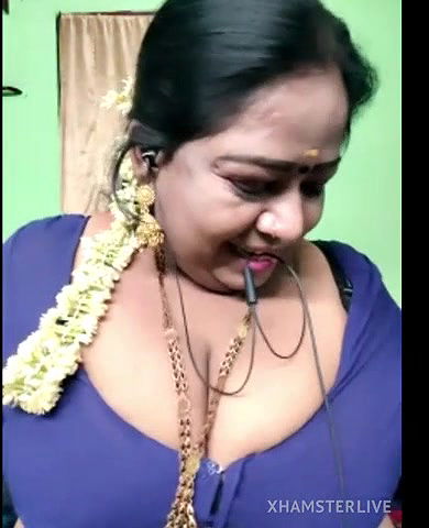 Tamil Anty Big Boobs show on Cam Paid with Face2