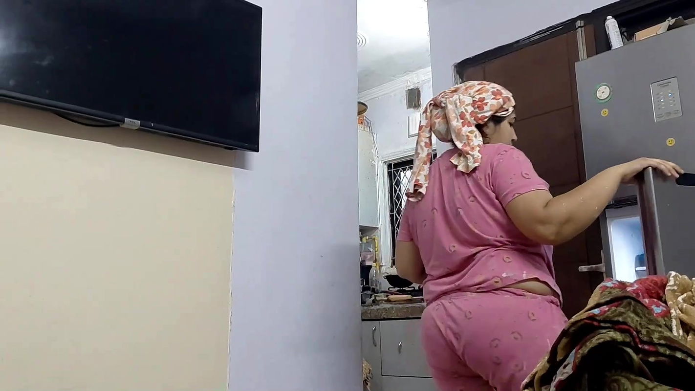 Fleshy Chubby Gujarathi Lady Huge braless breasts ,Big Ass in pink top and pant 2
