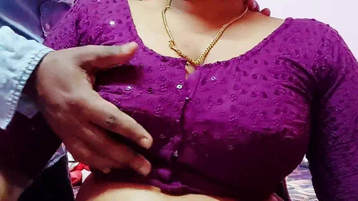 Tamil Aunty Boobs Massage with a Guy 2