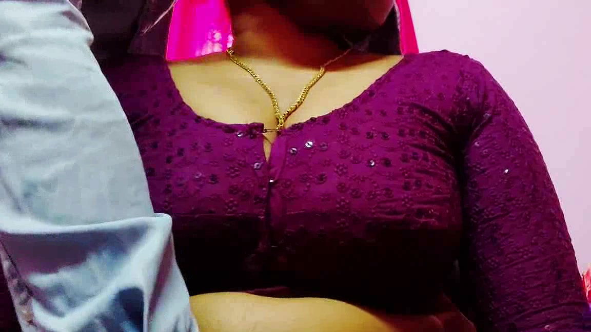 Tamil Aunty Boobs Massage with a Guy 2