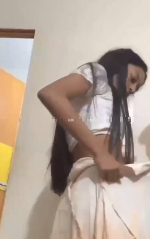 Desi cute girl Enjoying and fucking with boyfriend 2