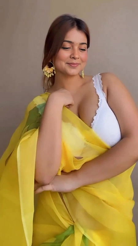 I absolutely adore wearing my vibrant yellow saree Priya Babe 2