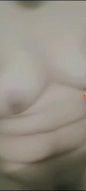 Beautiful Sexy Gf Showing