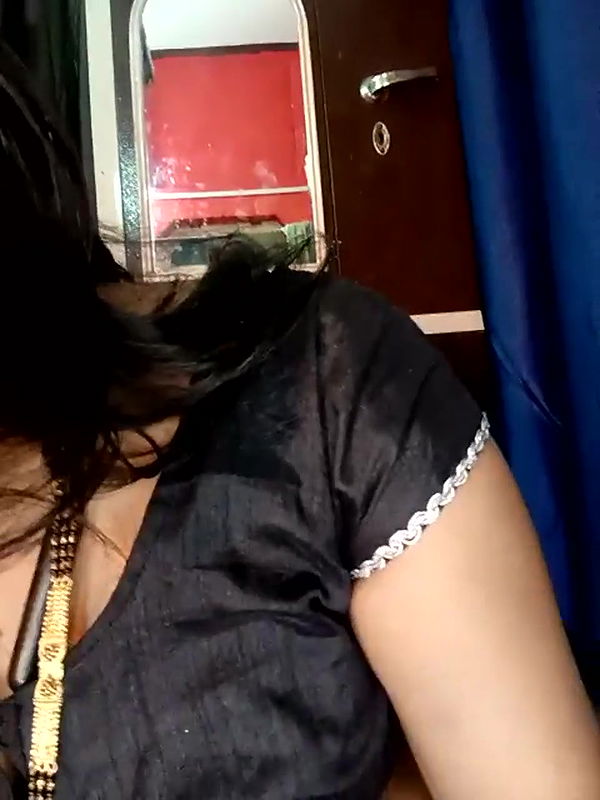 ANUPAMA_JHOSHI saree nude showing show 2