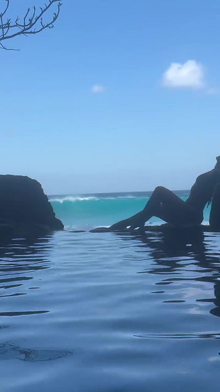 DUSKY HOTWIFE KHYATISHREE EROTIC WET LOOK IN POOL 2