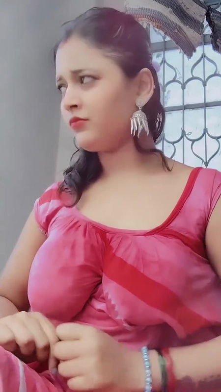 hot girl in red dress with big boobs making reel 2