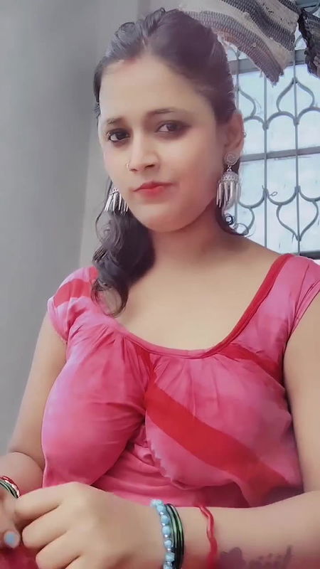 hot girl in red dress with big boobs making reel 2