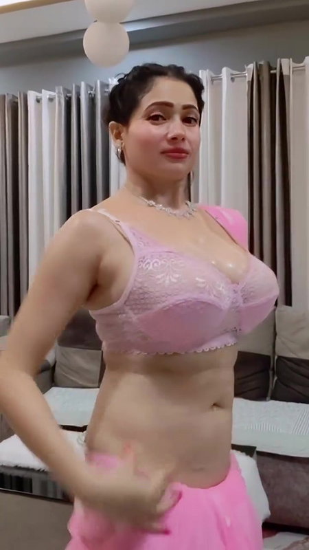 Insta influencer Queen in pink attire showing hot moves 2