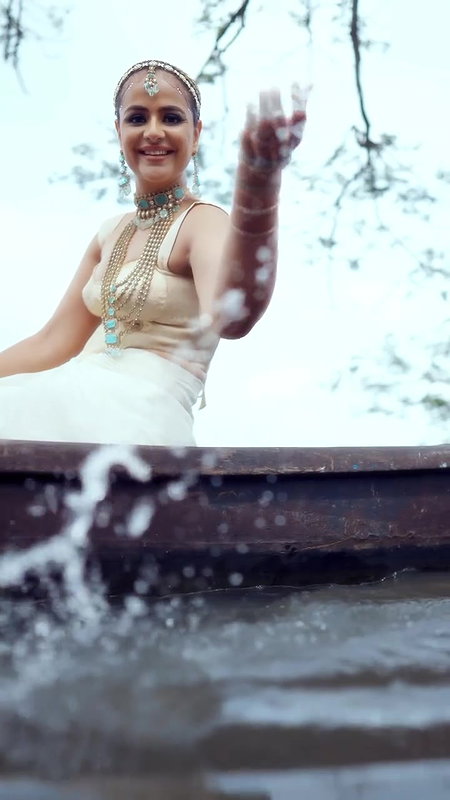 Prachi Tehlan sexy navel,boobs in white costume 2