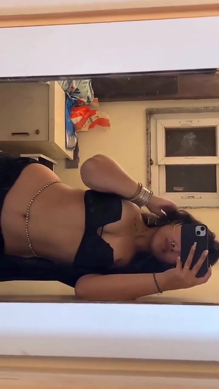 SAMRUDHI NAGPAL TOO EROTIC SEXY WAIST STUNNING TEASE UUFFF 2