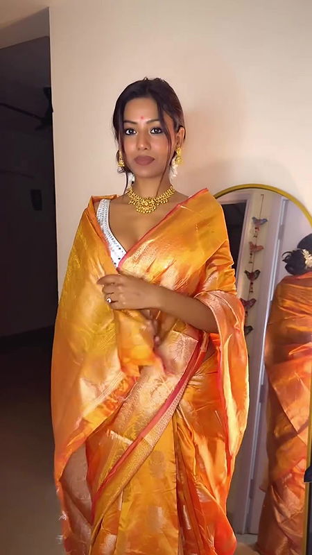 WIFE MATERIAL DUSKY RITU BABE TEMPTRESS IN BACKLESS SAREE 2