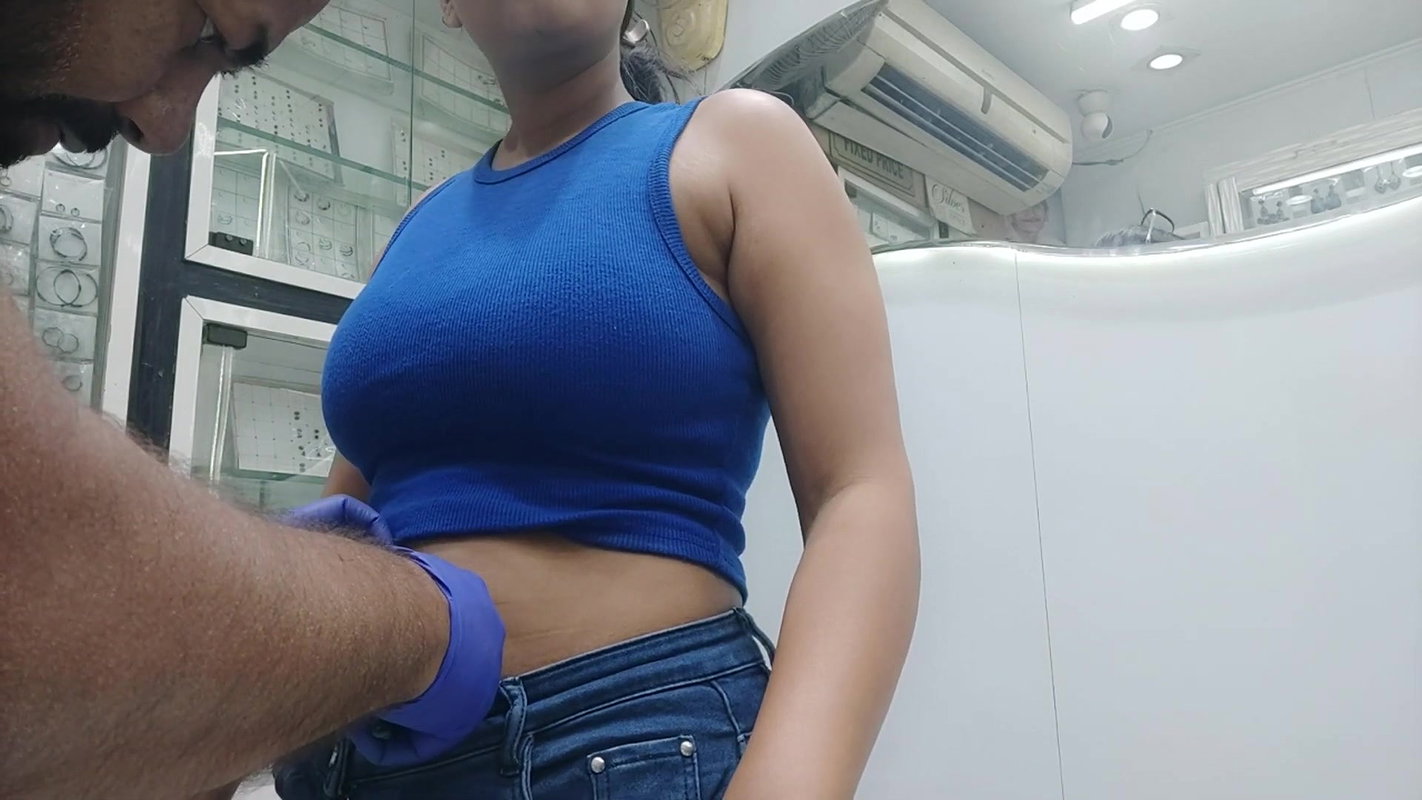 Big Deep Wide Navel piercing on desi babe in blue tshirt 2