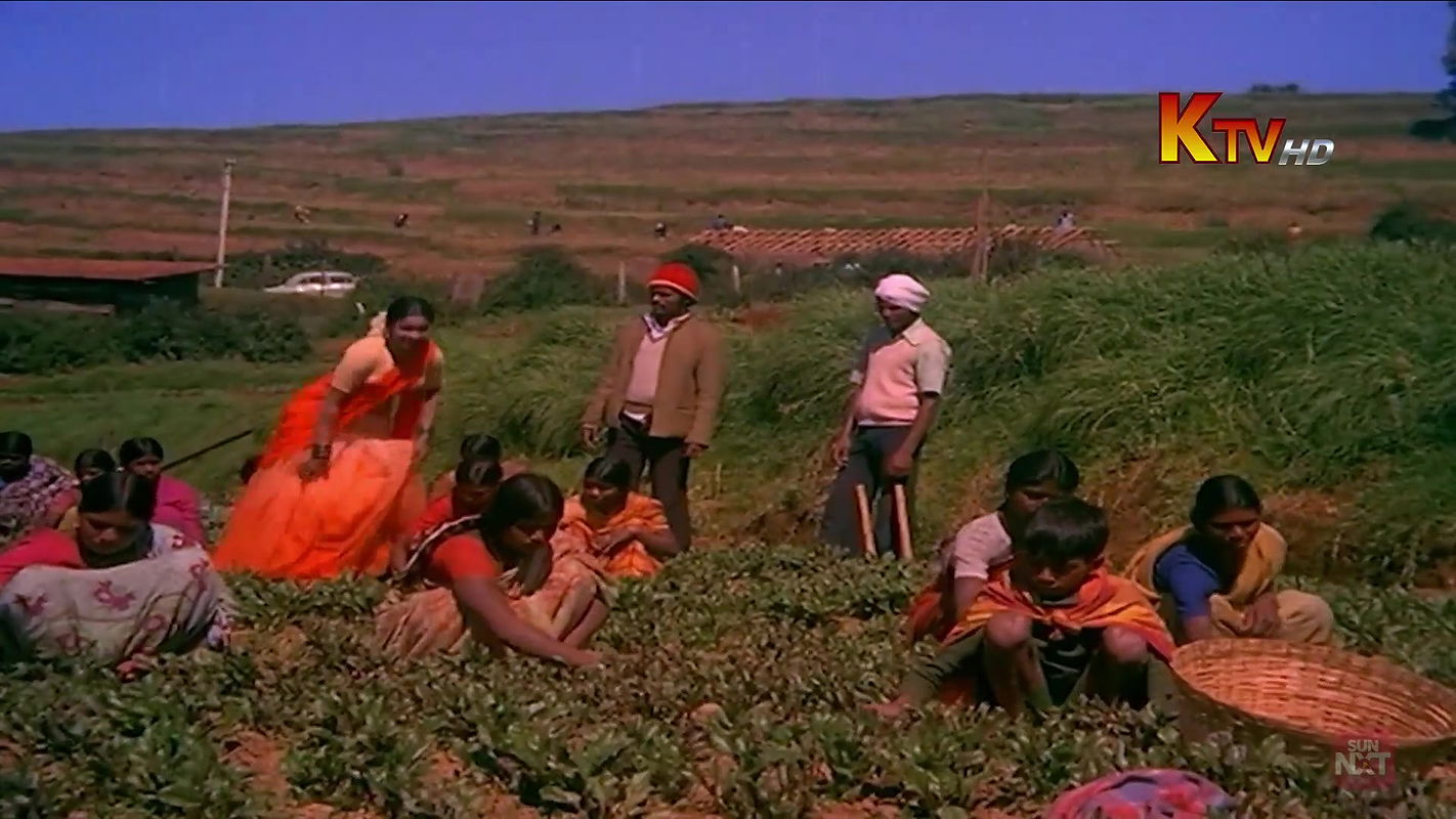 Kumari Pennin Ullathile – Oh Ammani Akka (Radhika Sarathkumar) KTV HD WebDL 2