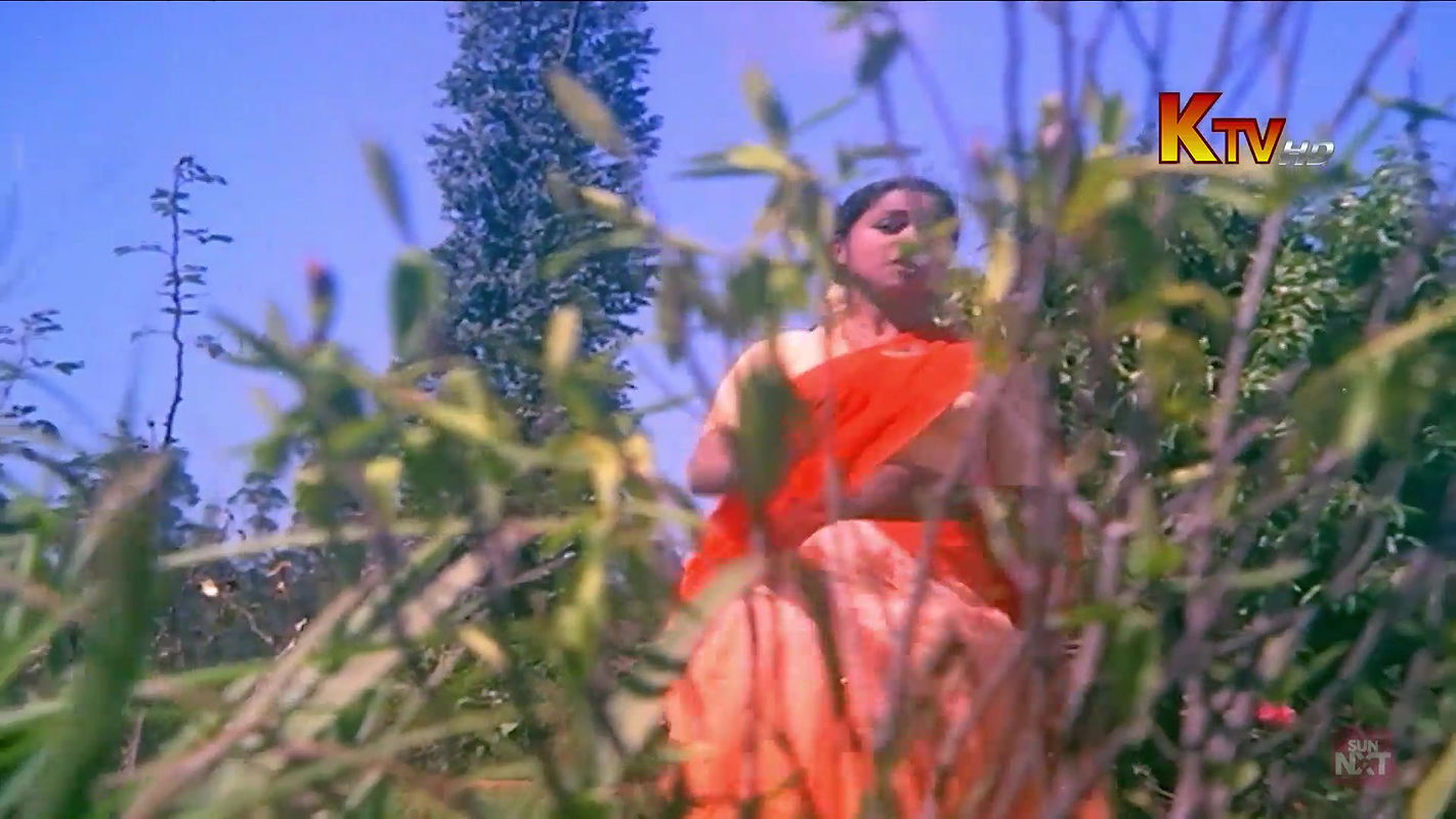 Kumari Pennin Ullathile – Oh Ammani Akka (Radhika Sarathkumar) KTV HD WebDL 2
