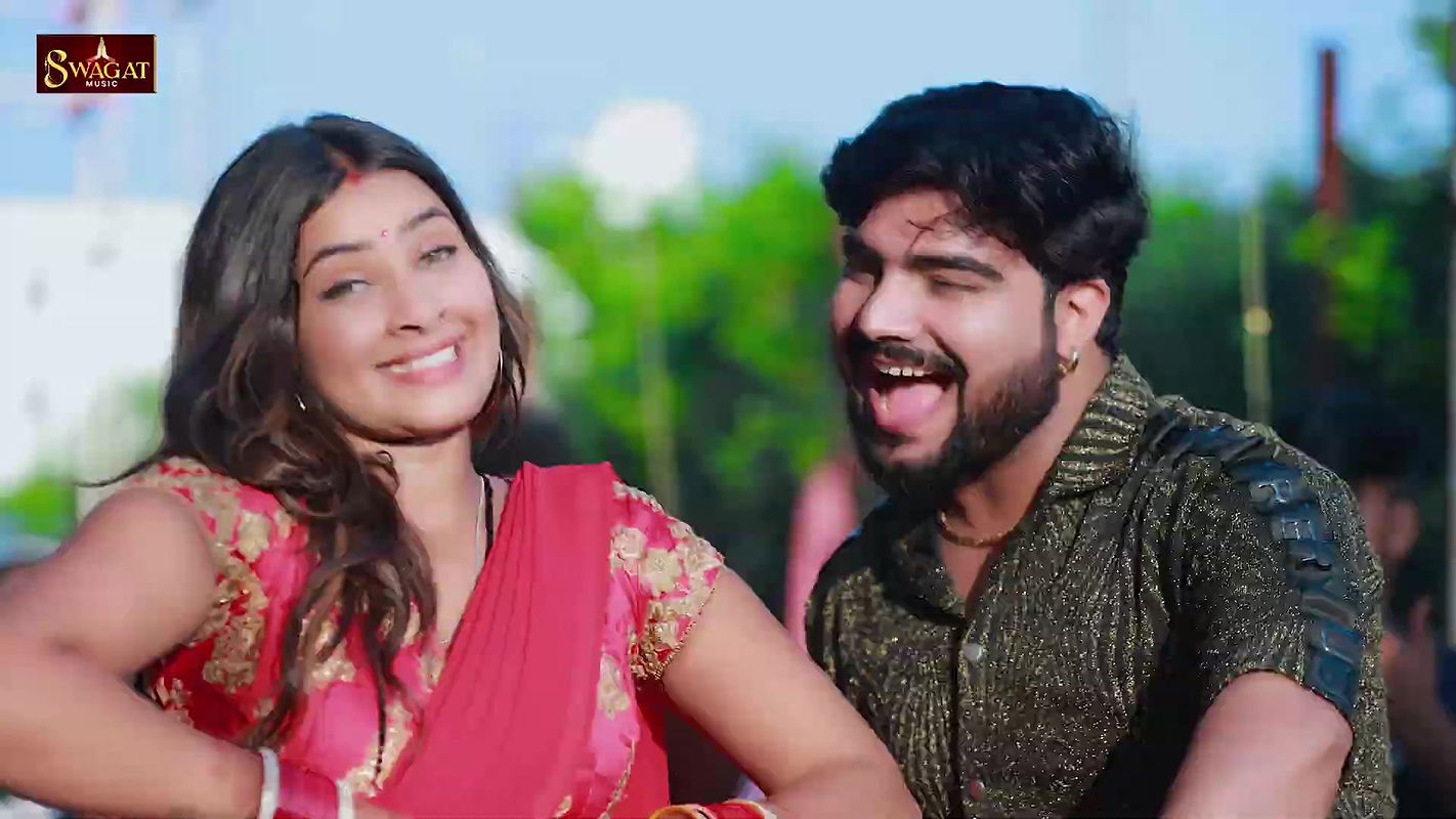 Puja Pandey hot saree song – Milk poured into navel, Navel lick 2