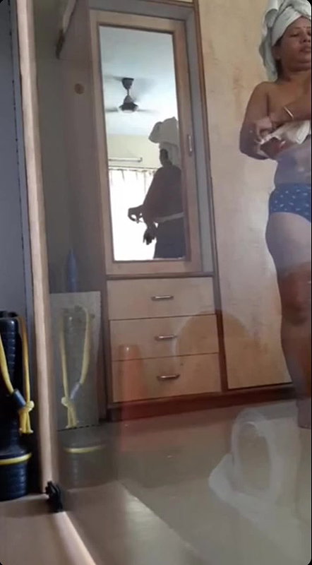 Sexy Milf Mom Nude Captured By Son After Bath 2