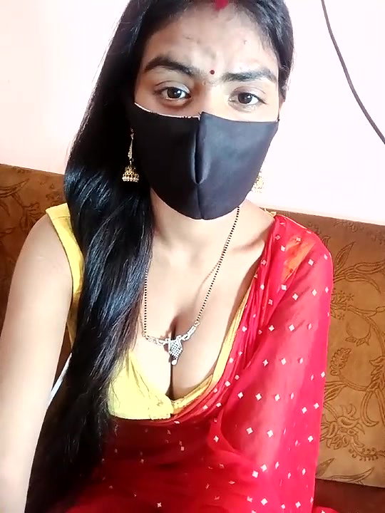 Desi Indian bhabhi boob show 2