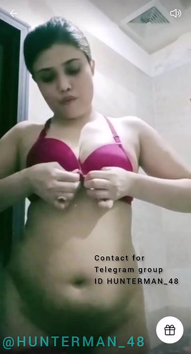 LiLLi Big Ass Babe Tango Live 2